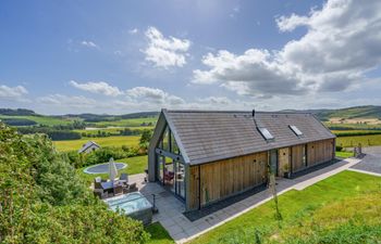 2 Bed in Newburgh Holiday Home