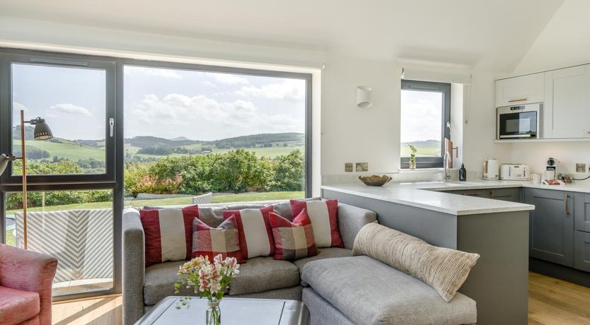 Photo of 2 Bed in Newburgh