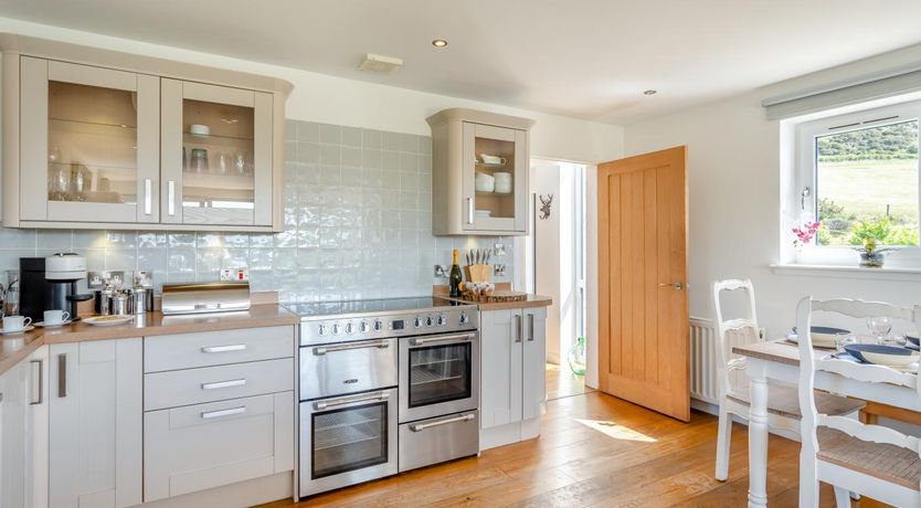 Photo of 3 Bed in Newburgh