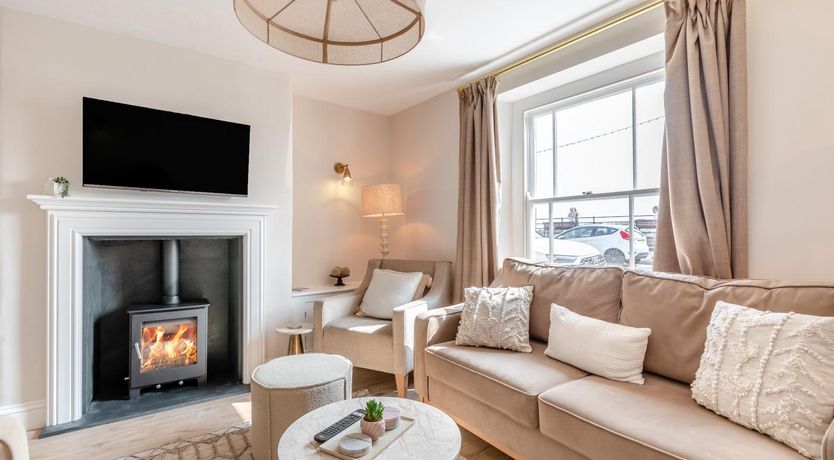 Photo of 3 Bed in Appledore