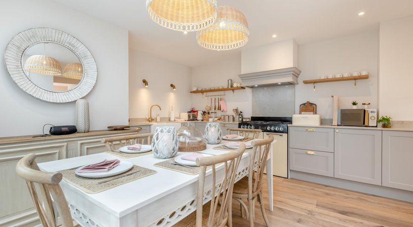 Photo of 3 Bed in Appledore