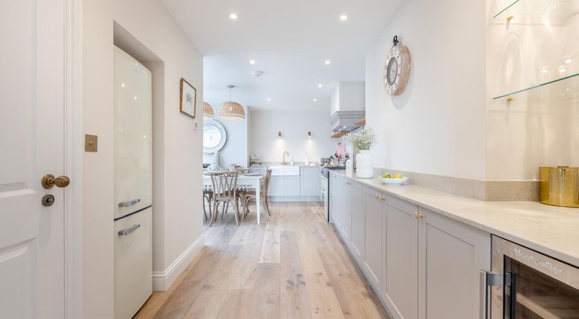 Photo of 3 Bed in Appledore