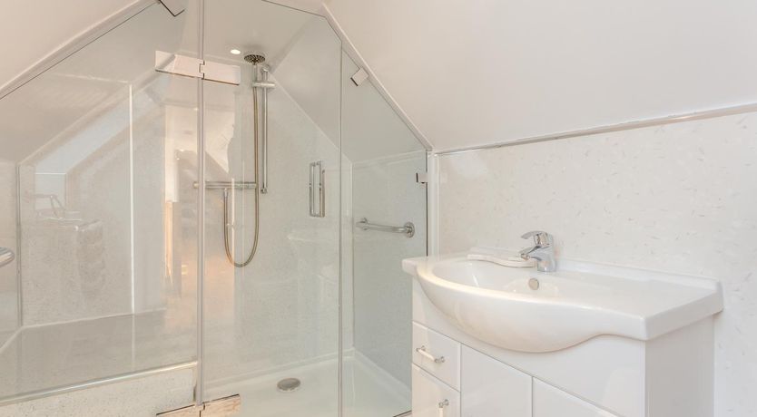 Photo of 2 Bed in Cullen