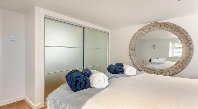 Photo of 2 Bed in Cullen