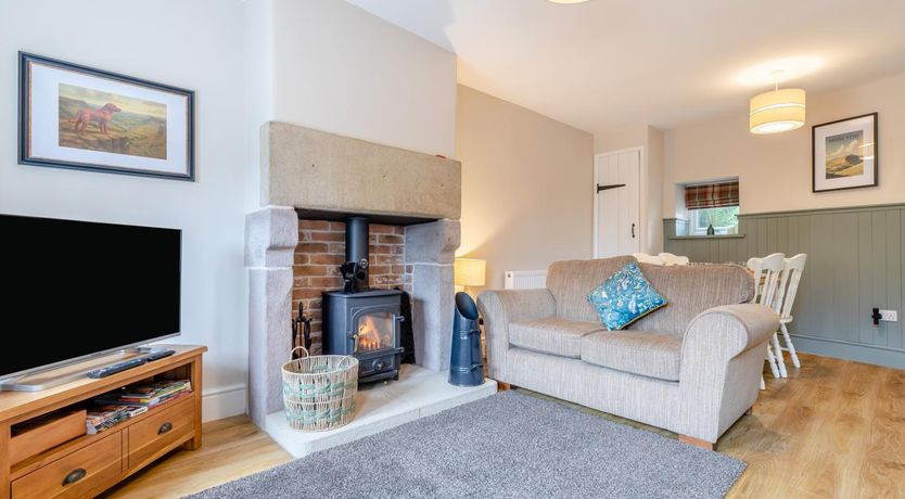 Photo of 3 Bed in Eyam