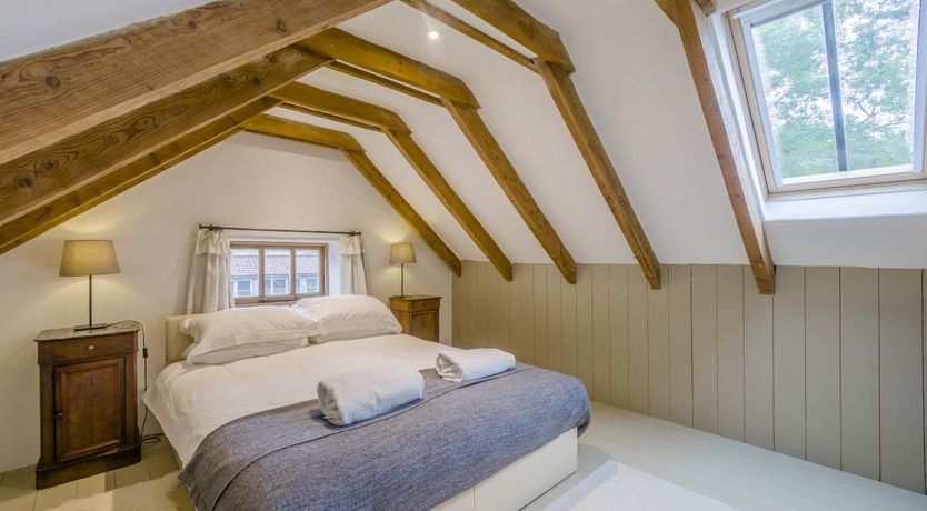 Photo of 2 Bed in Bramfield