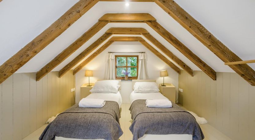 Photo of 2 Bed in Bramfield