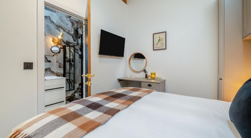 Photo of 1 Bed in Todmorden