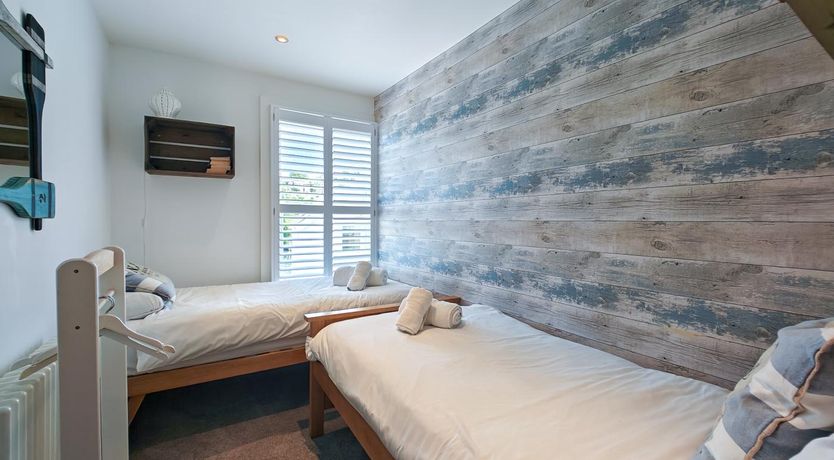 Photo of 4 Bed in Fowey