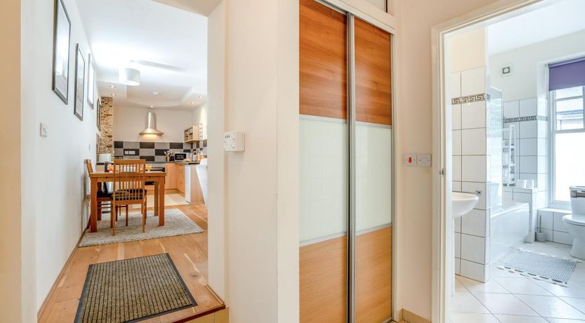 Photo of 1 Bed in Richmond