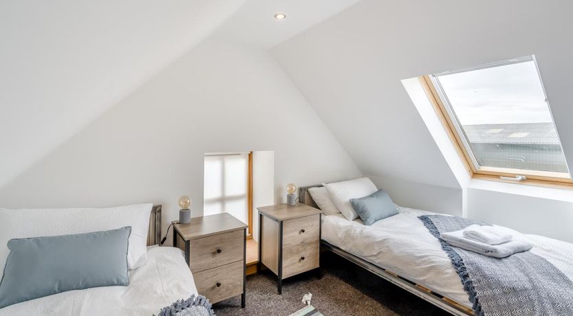 Photo of 2 Bed in Hatton