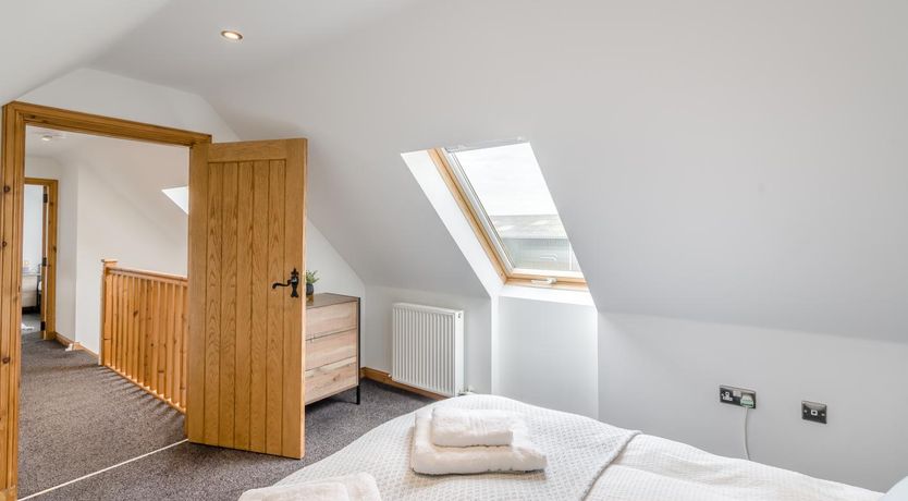 Photo of 2 Bed in Hatton