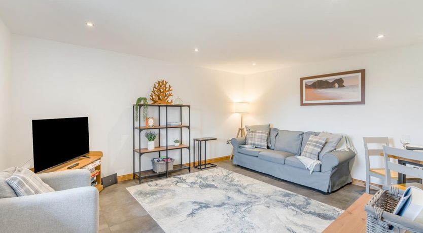 Photo of 2 Bed in Hatton