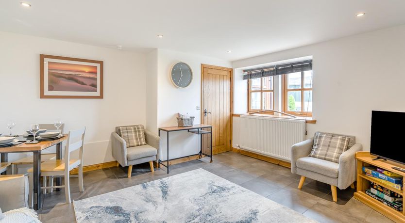 Photo of 2 Bed in Hatton