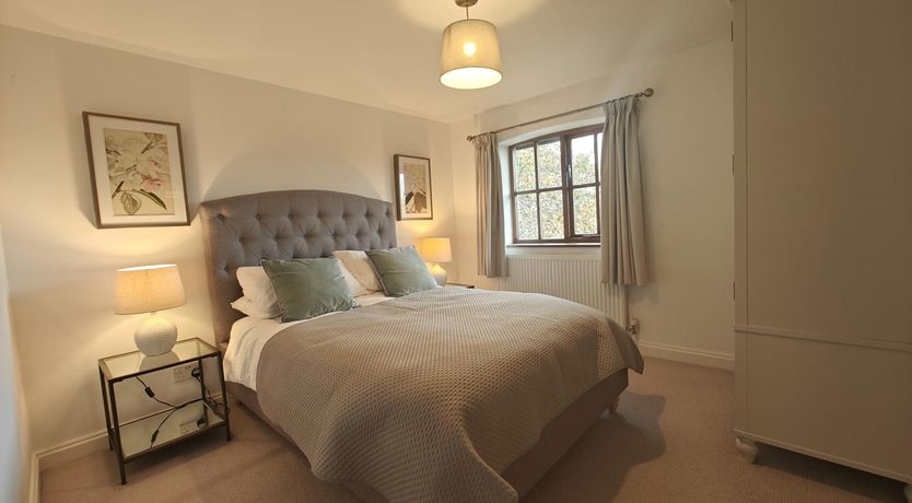 Photo of 4 Bed in Helford