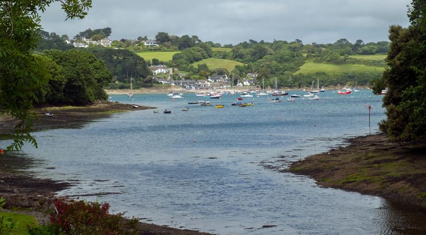 Photo of 4 Bed in Helford