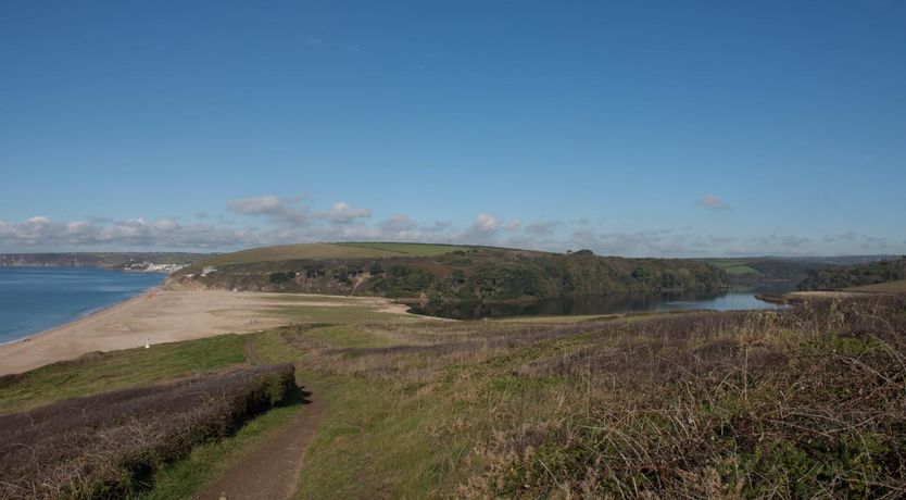 Photo of 4 Bed in Helford