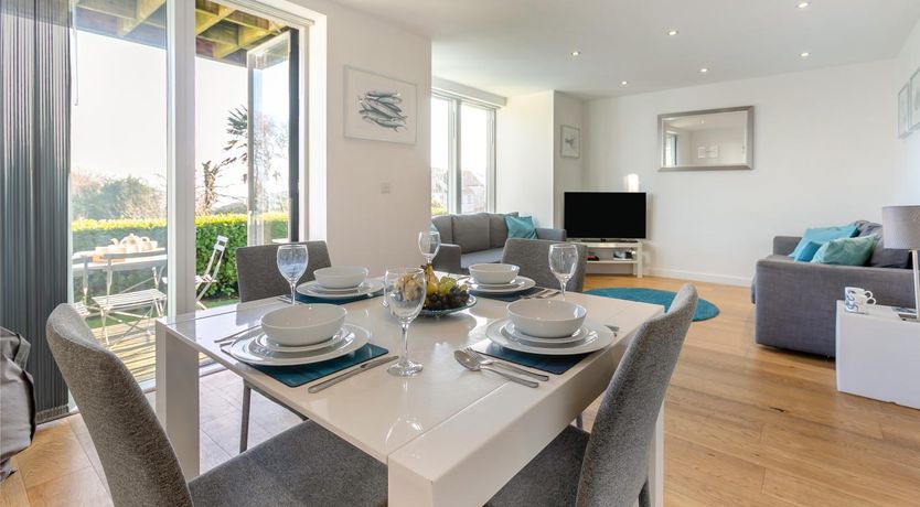 Photo of 2 Bed in St. Ives