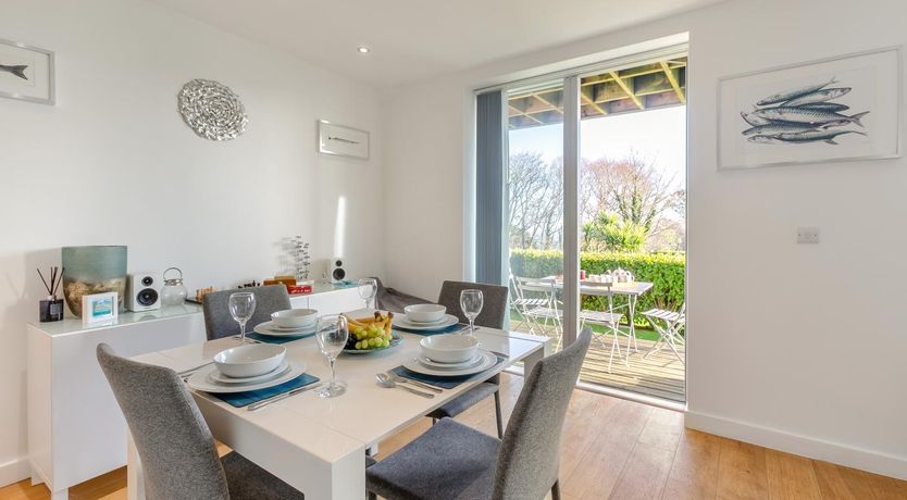 Photo of 2 Bed in St. Ives