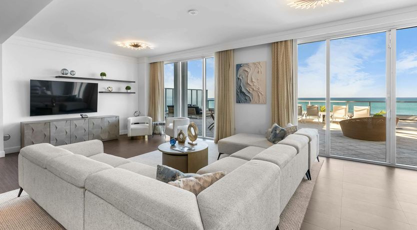 Photo of Penthouse Style