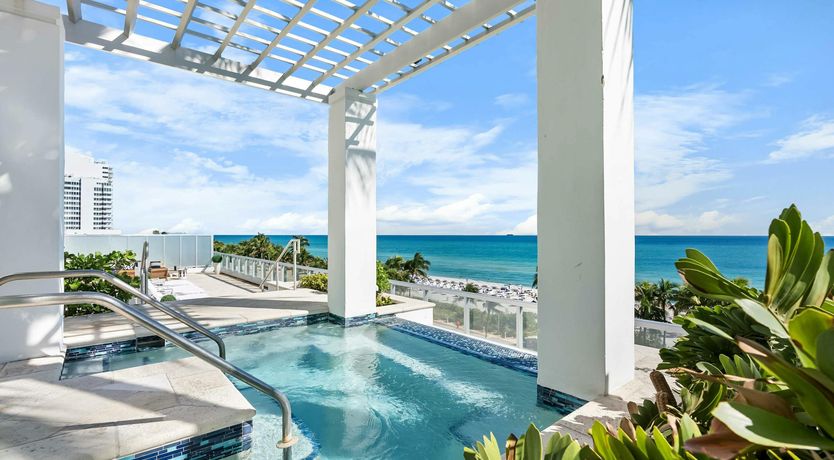 Photo of Penthouse Style