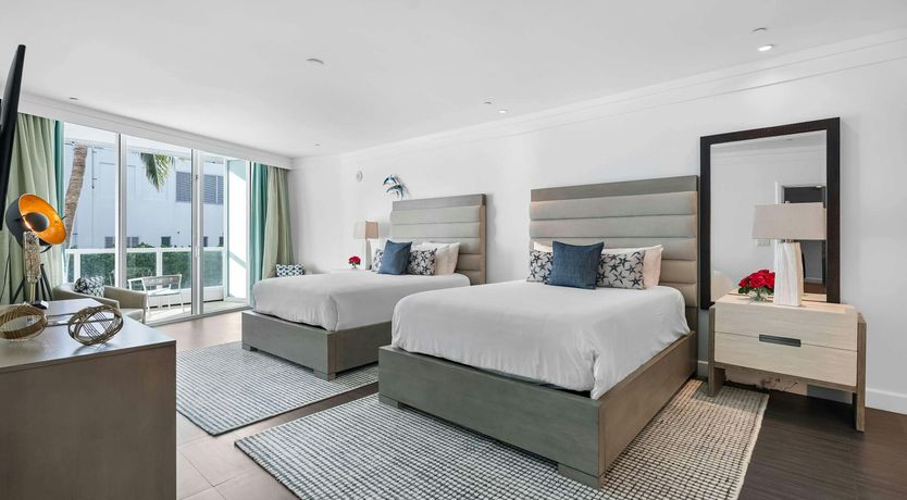 Photo of Penthouse Style