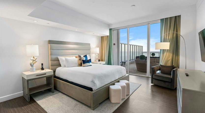 Photo of Penthouse Style