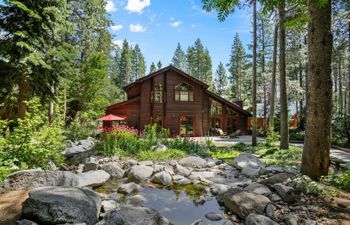 Below the Pines Holiday Home