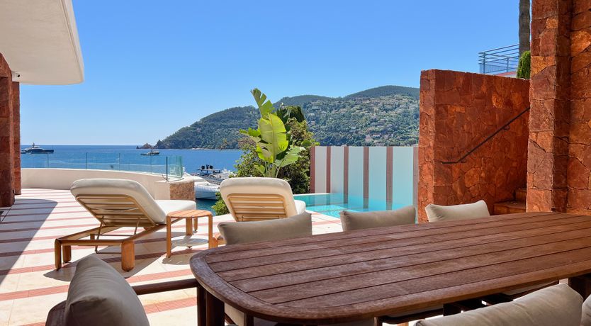 Photo of Cannes Bay Vistas