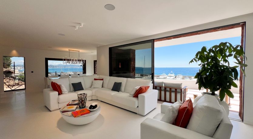 Photo of Cannes Bay Vistas