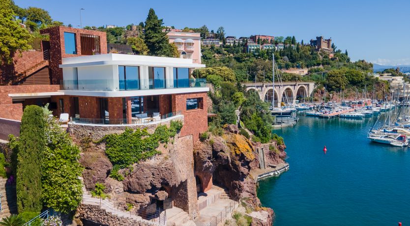 Photo of Cannes Bay Vistas