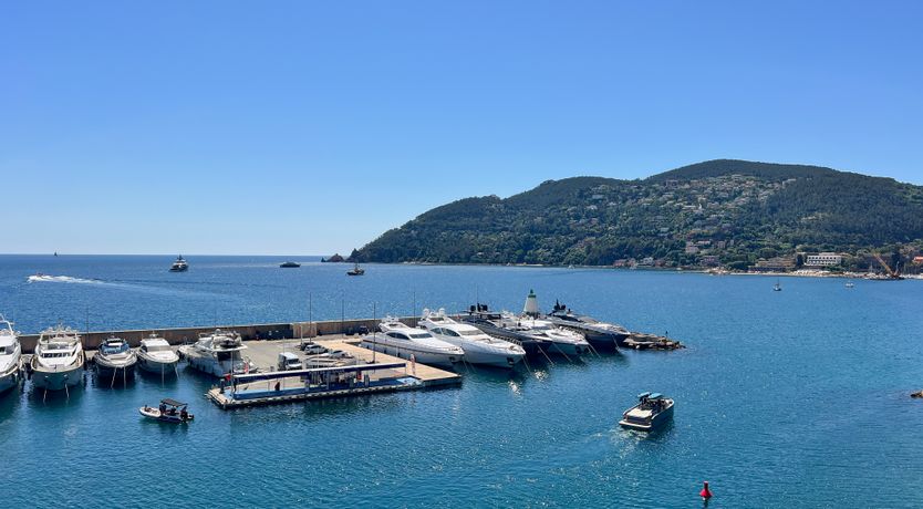 Photo of Cannes Bay Vistas