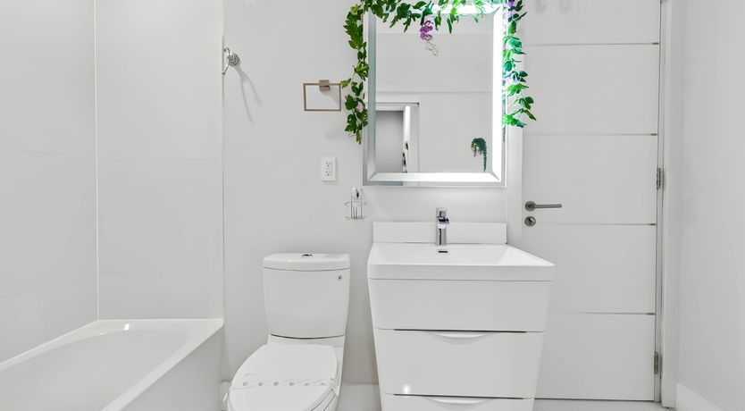 Photo of Hollwood Beach Bliss