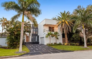 Hollwood Beach Bliss Holiday Home