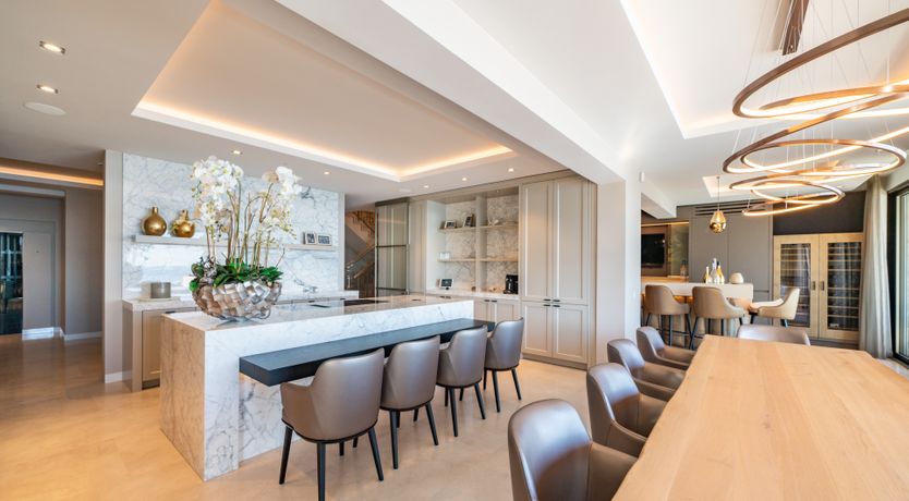 Photo of Riviera Wonder