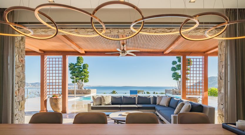 Photo of Riviera Wonder