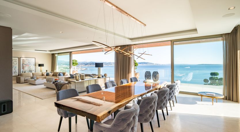 Photo of Riviera Wonder