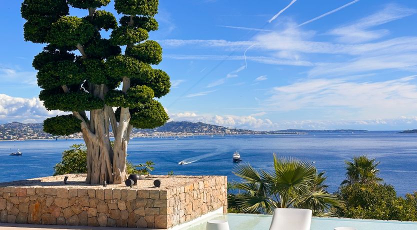 Photo of Riviera Wonder