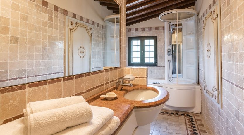 Photo of Chestnut & Oak