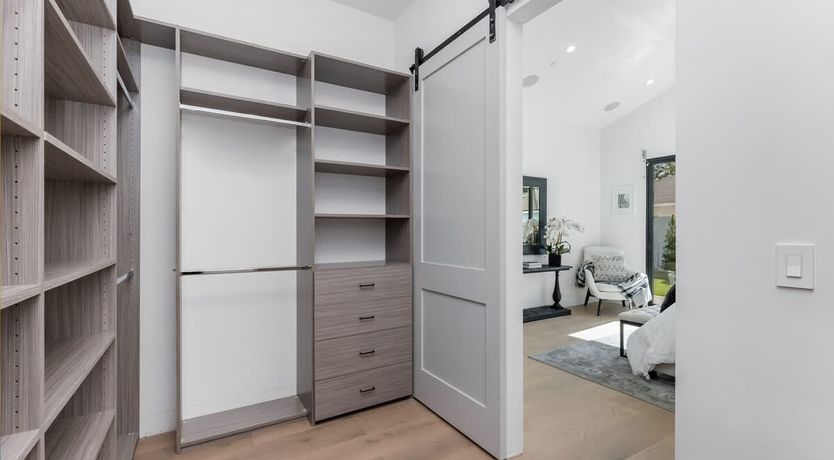 Photo of Classic Oaks