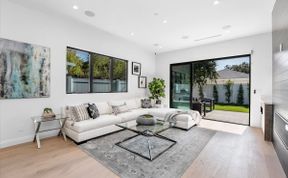 Photo of Classic Oaks