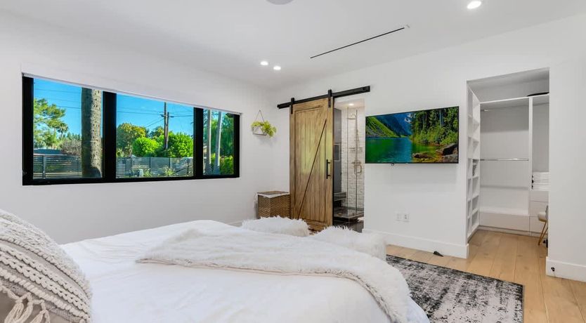 Photo of LA Retreat
