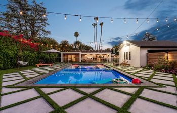 LA Retreat Holiday Home