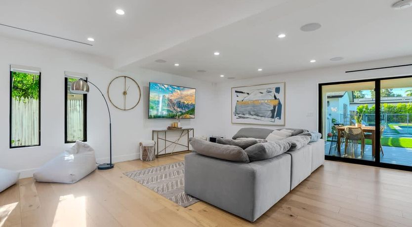 Photo of LA Retreat