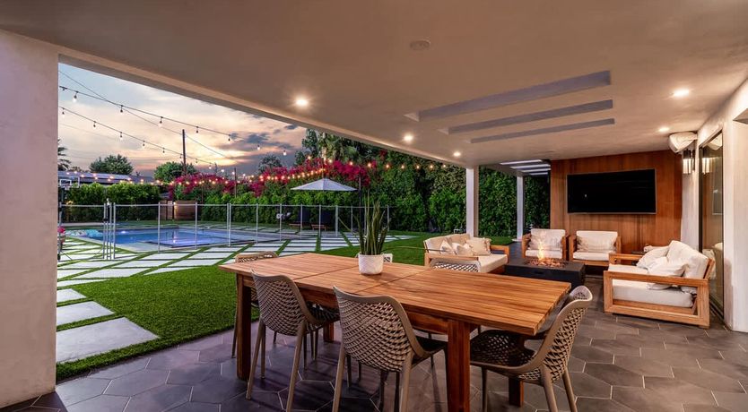 Photo of LA Retreat