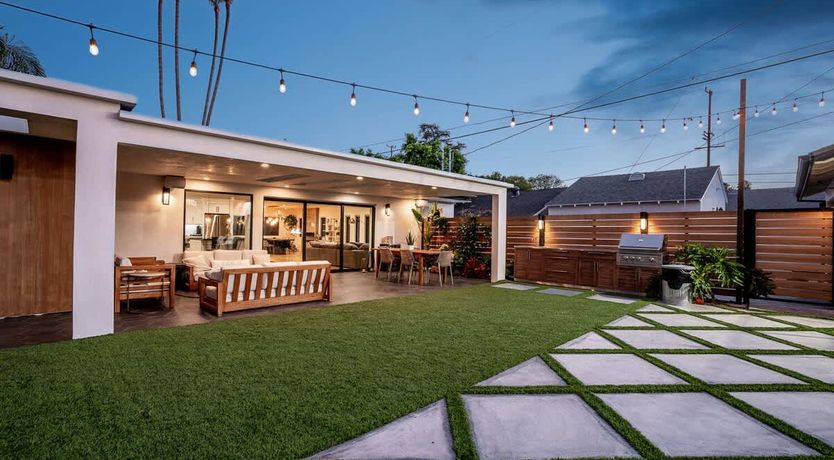 Photo of LA Retreat