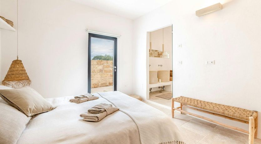 Photo of White Orchard