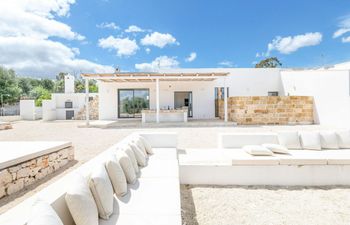 White Orchard Holiday Home