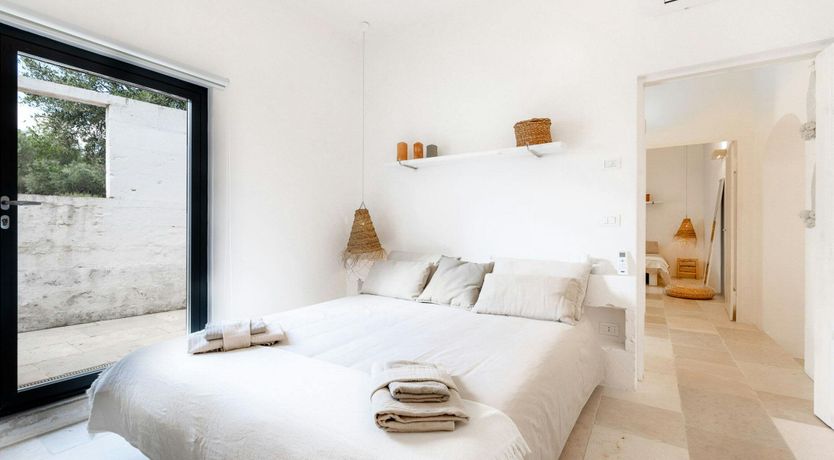 Photo of White Orchard