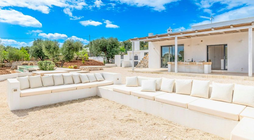 Photo of White Orchard